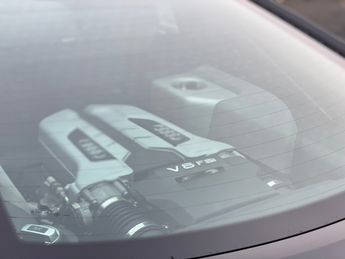 Audi R8 V8 4.2 430 Quattro R-Tronic 6 Carbon f
