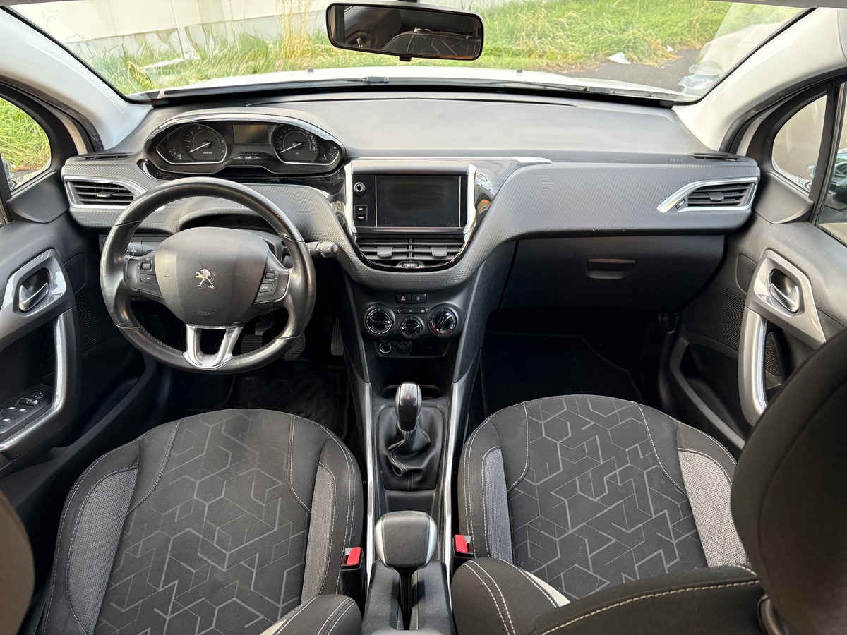 Peugeot 2008 1.2 82CH STYLE 4.0CV - GARANTIE 1 AN