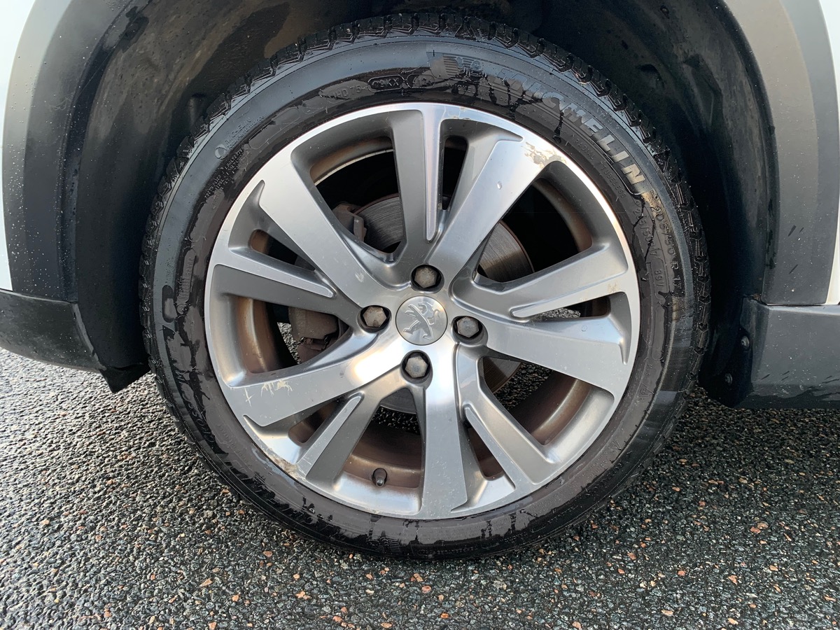 Peugeot 2008 120 ch | Crossway | Caméra de recul | Toit panoramique | GPS | Grip control