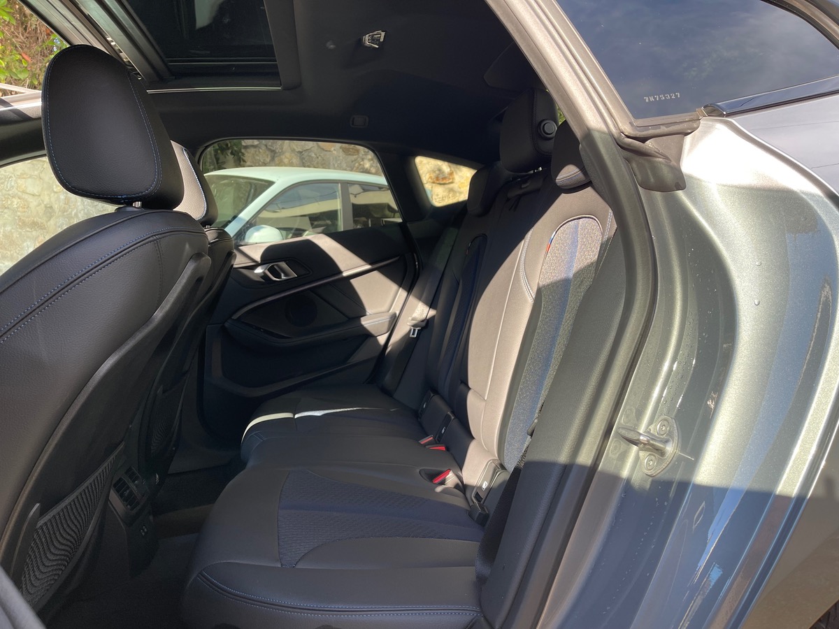 Bmw Série 2 218 D 2.0 150 CV / Pack M / Toit ouvrant / Pack Black / Garantie BMW/ VF