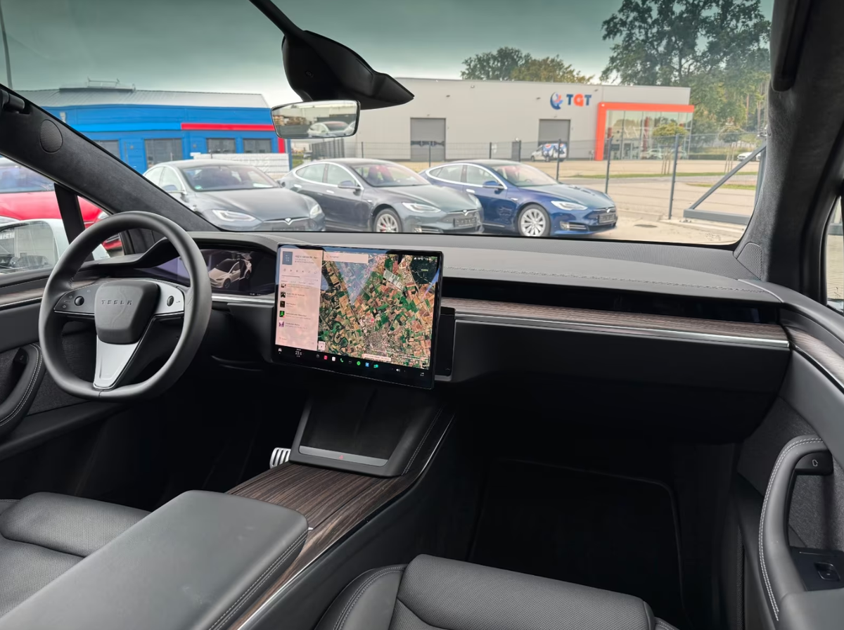 Tesla Model X Dual Motor Palladium/7 places/Pilote Automatique Amélioré/Attelage/TVA