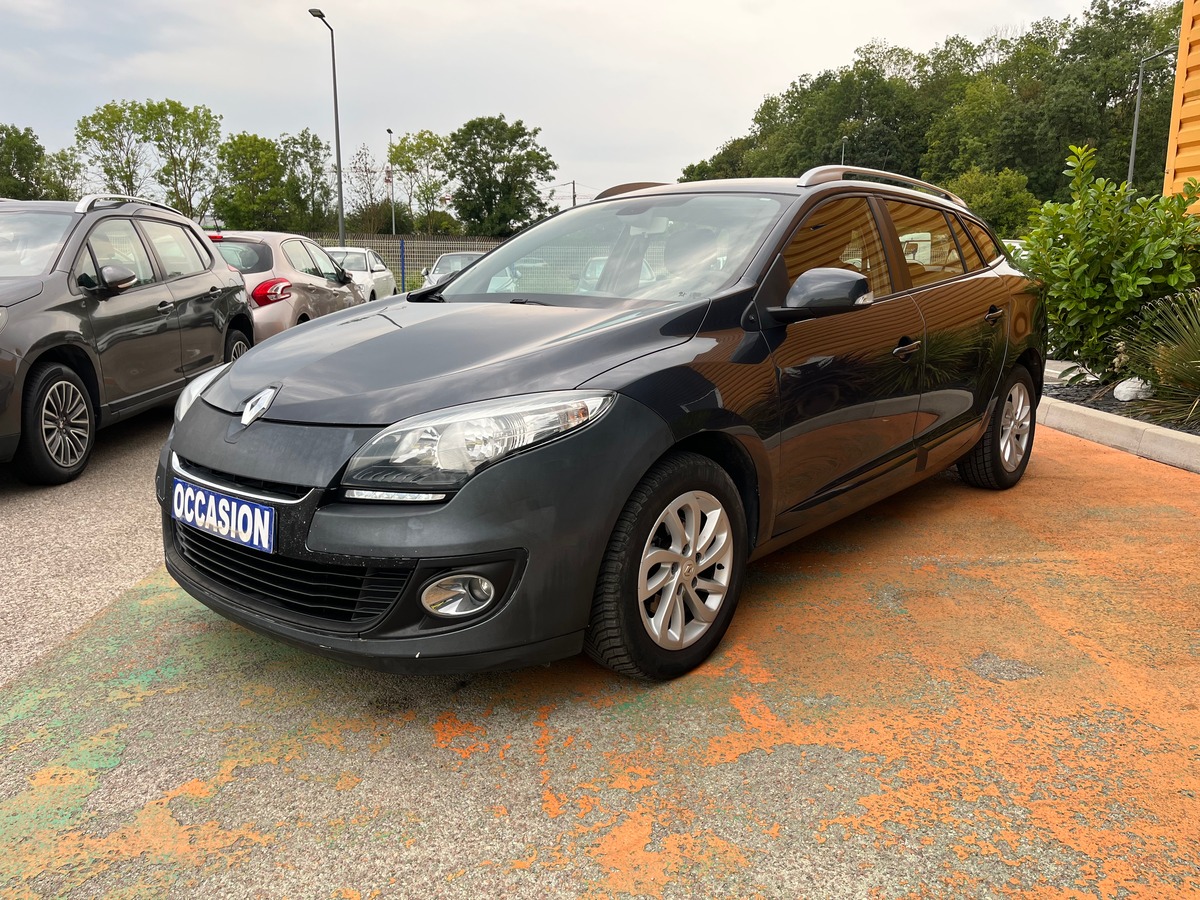 RENAULT Megane III Phase 2 Estate 1.5 dCi 110 CH