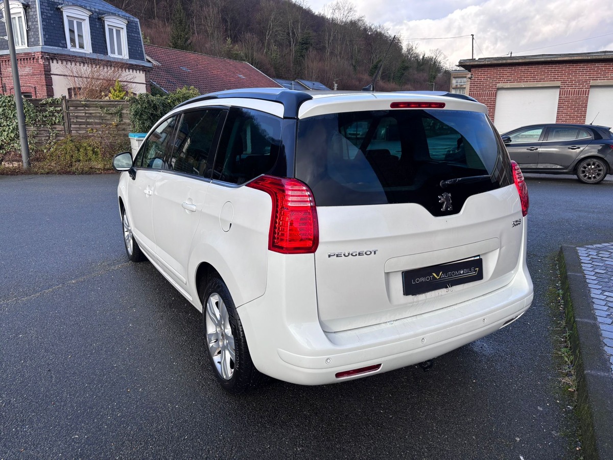 Peugeot 5008 1.6 HDi Allure 7 Places - Attelage - Révisé - Garantie