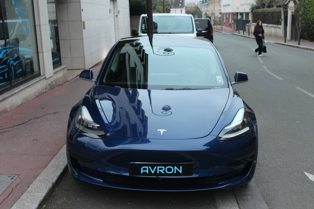 Tesla Model 3 306 AUTONOMIE STANDARD PLUS RWD 50KWH 4CV