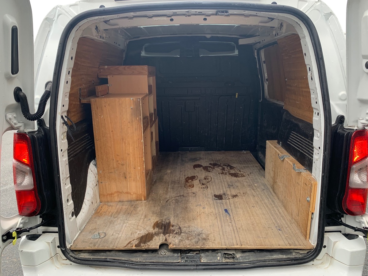 Peugeot Partner 100 ch | PREMIUM | Régulateur de vitesse | Radar de recul | Climatisation | 3 places