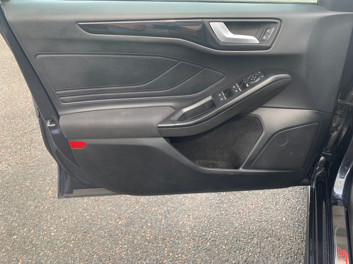 Ford Focus 125 ch | ST-LINE X | Caméra de recul | Apple car play Android auto | Régulateur vitesse
