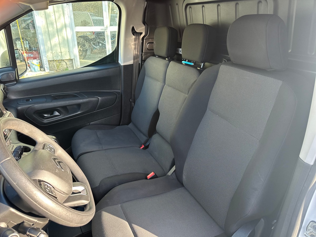 Citroën Berlingo Utilitaire M 1.5 BlueHDi 102 cv RIEN A PREVOIR - CARPLAY - CAMERA DE RECUL