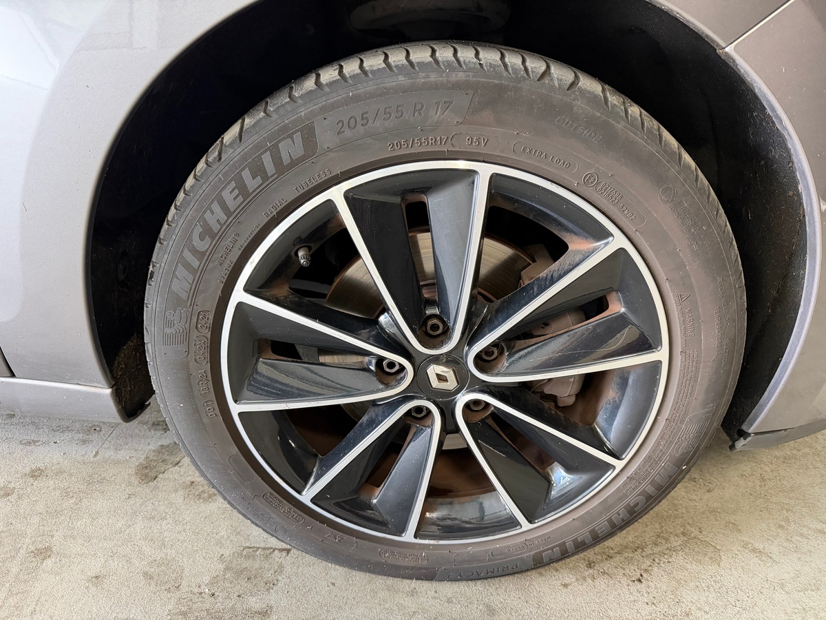 RENAULT Megane Scenic 1.9 dci EDC Bose 1ere Main / Kit distribution Ok