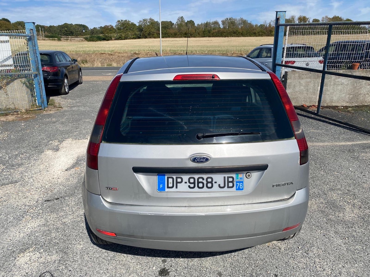 Ford Fiesta 1.4 tdci 70cv de 2004  prête a partir 