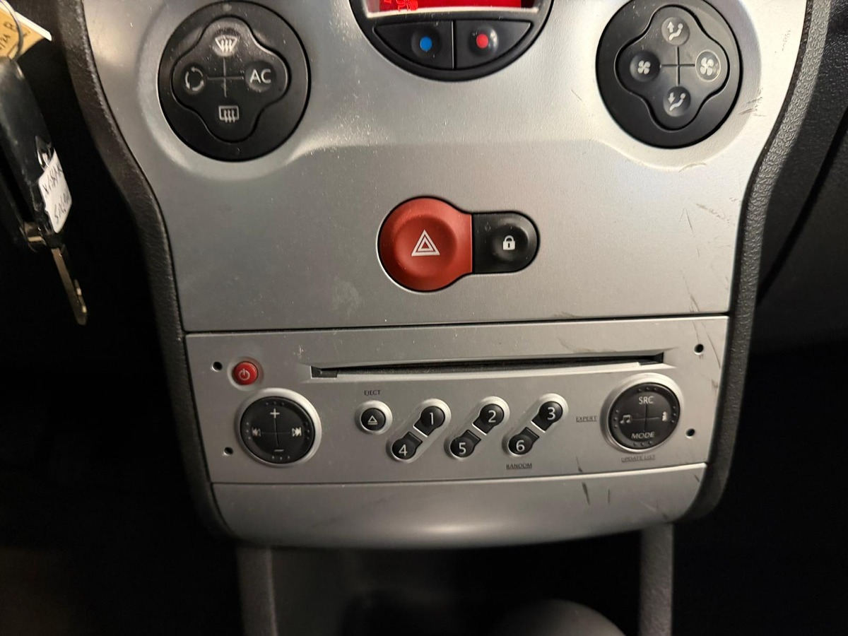 RENAULT Modus 1.5 DCI 86 CH KIT DISTRIBUTION A JOUR