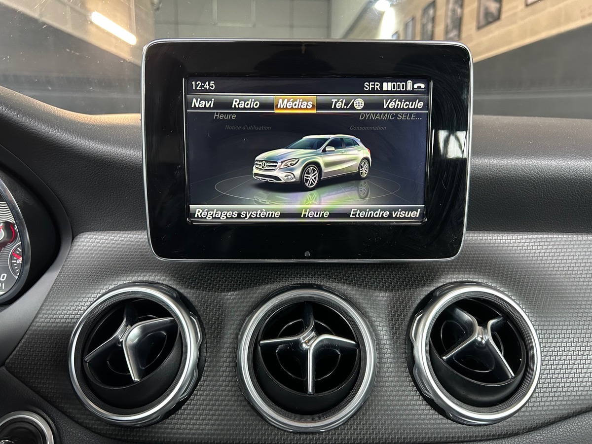 Mercedes Benz GLA 180