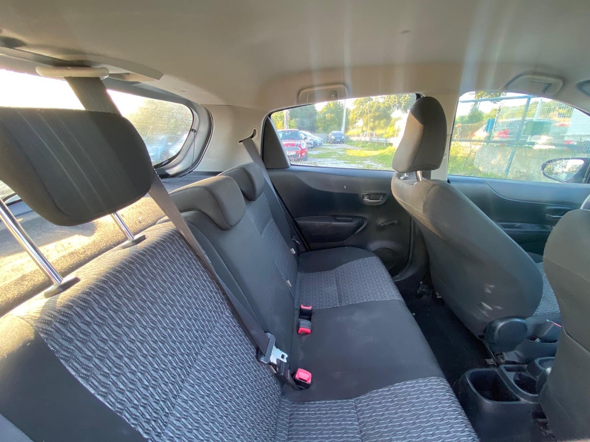 Toyota Yaris 1.3 vvti 100cv 129000km