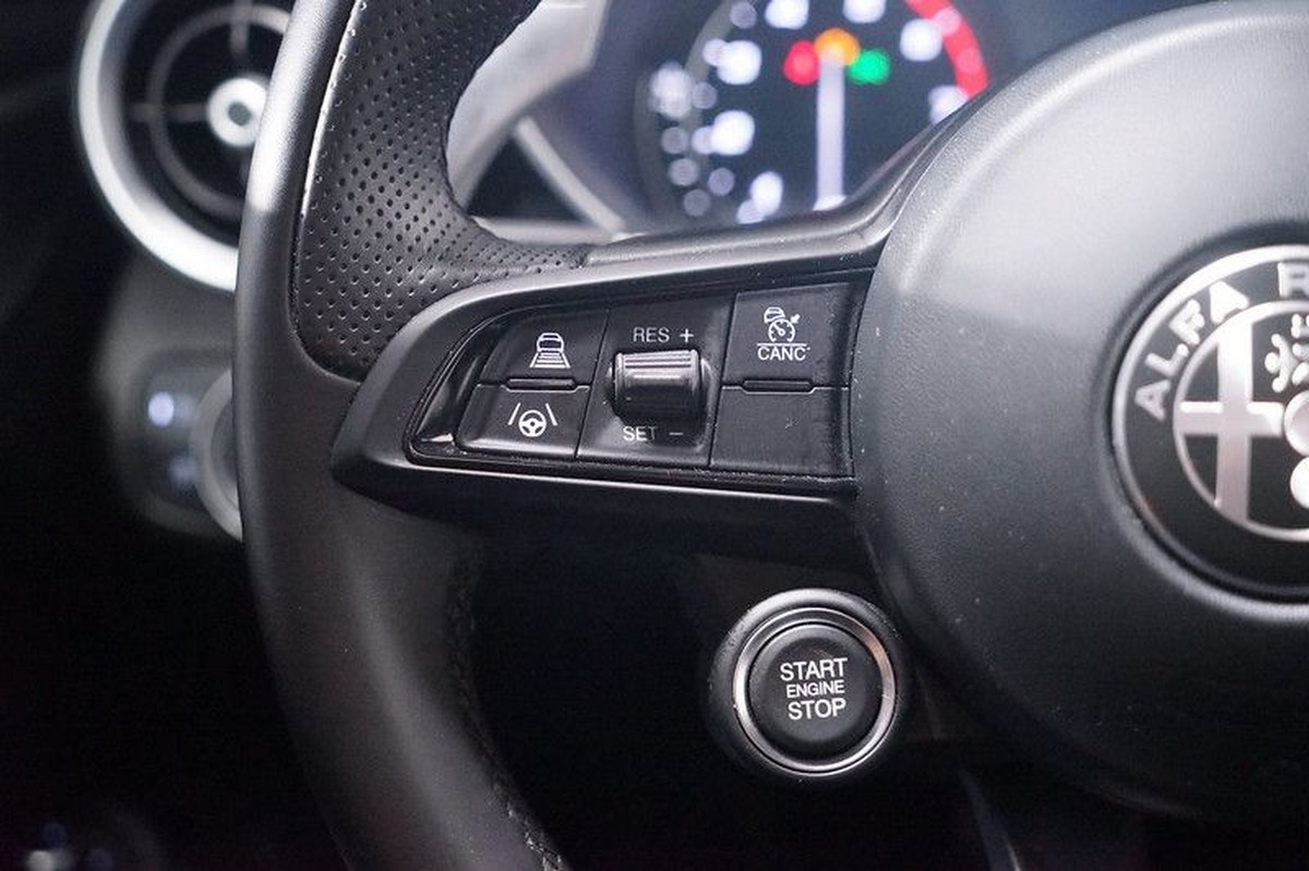 Alfa Romeo Giulia 2.0 TB 280ch Veloce Q4 AT8