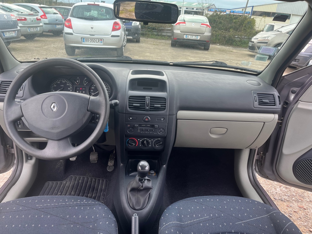 RENAULT Clio 1.2i 16v  108132km