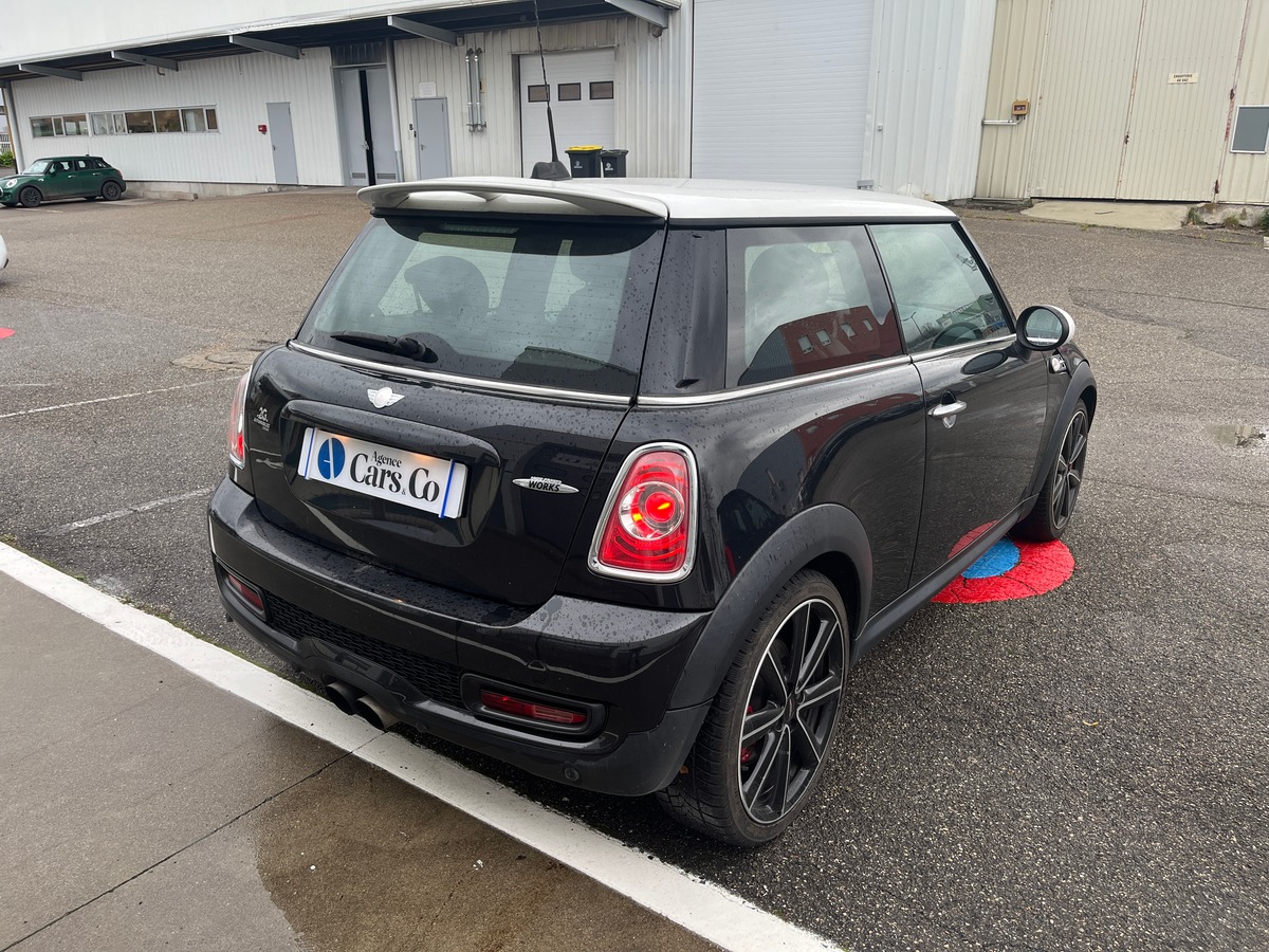 Mini Cooper JOHN COOPER WORKS 211ch, FEUX AUTOMATIQUE, RADAR, GPS