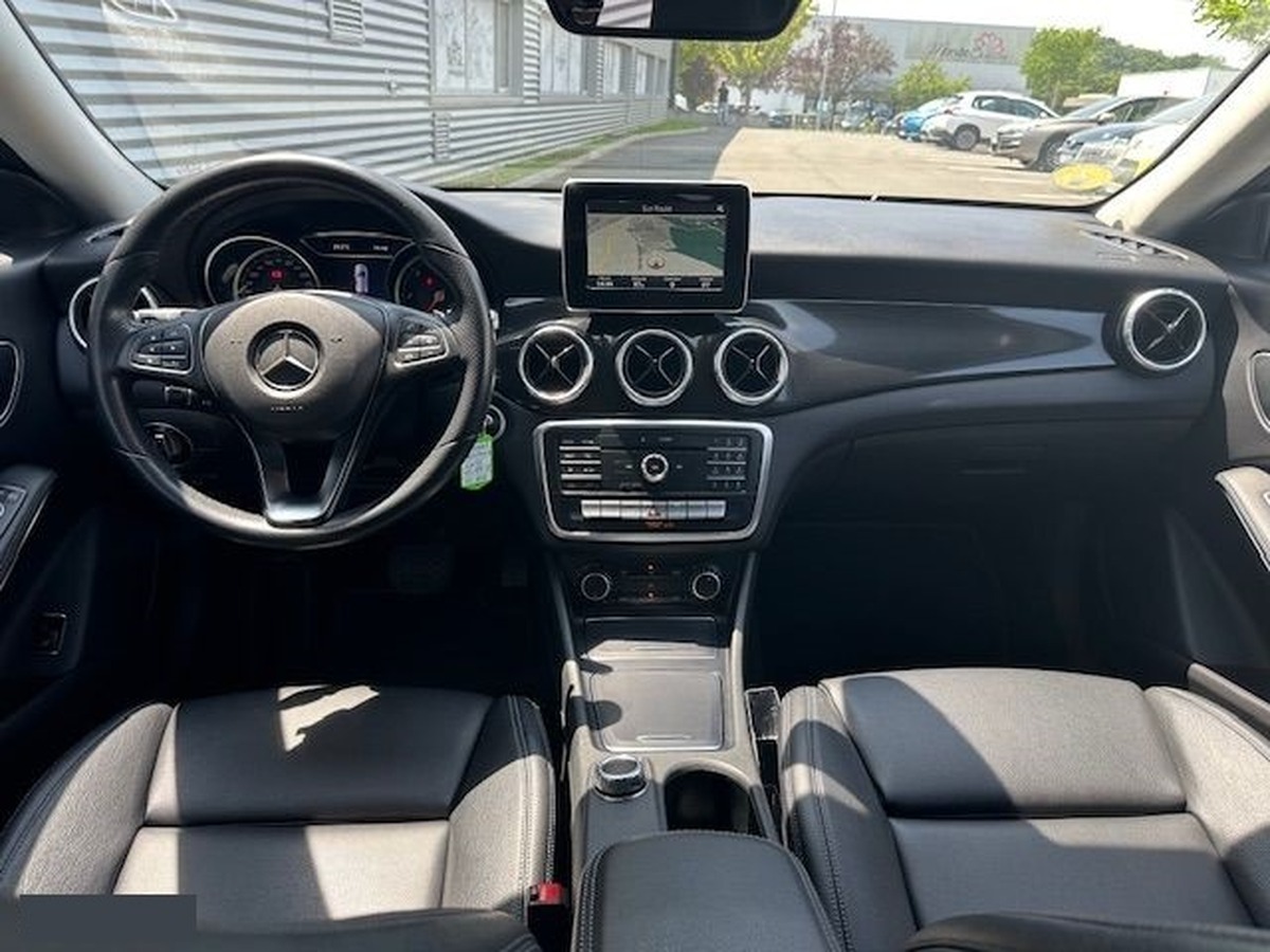Mercedes-Benz CLA SHOOTING BRAKE 220 CDI | SENSATION | 7G-TRONIC | Régulateur de vitesse