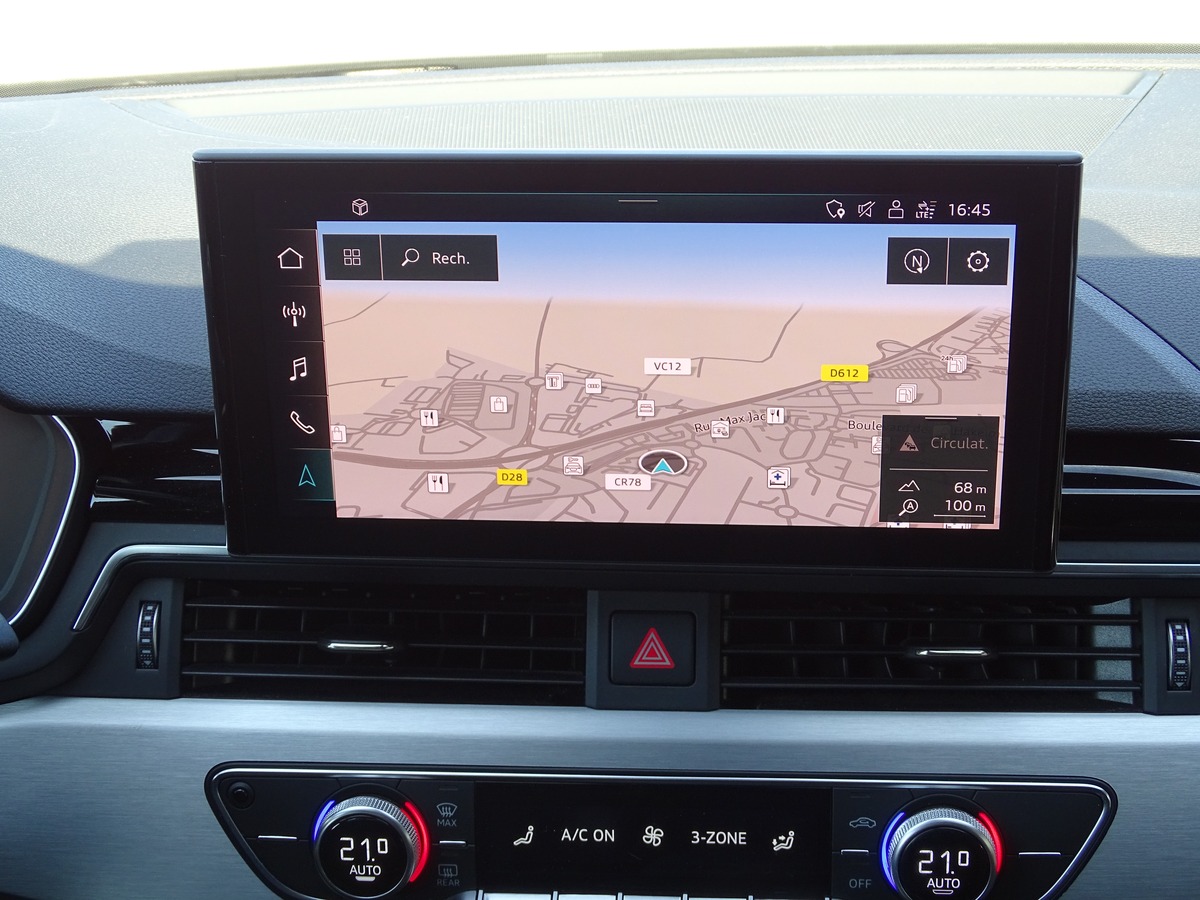 Audi A4 V (3) 35 TDI 163 Ch S-LINE S-TRONIC PACK  BRILLANCE  NOIR AUDI EXCLUSIVE