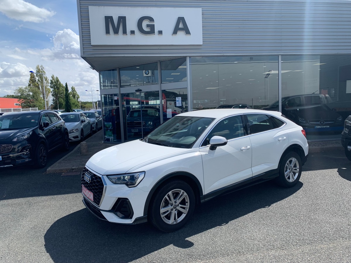 Audi Q3 Sportback 150 | Premiére MAIN | Design | Apple car play | Attelage amovible | Entretien AUDI