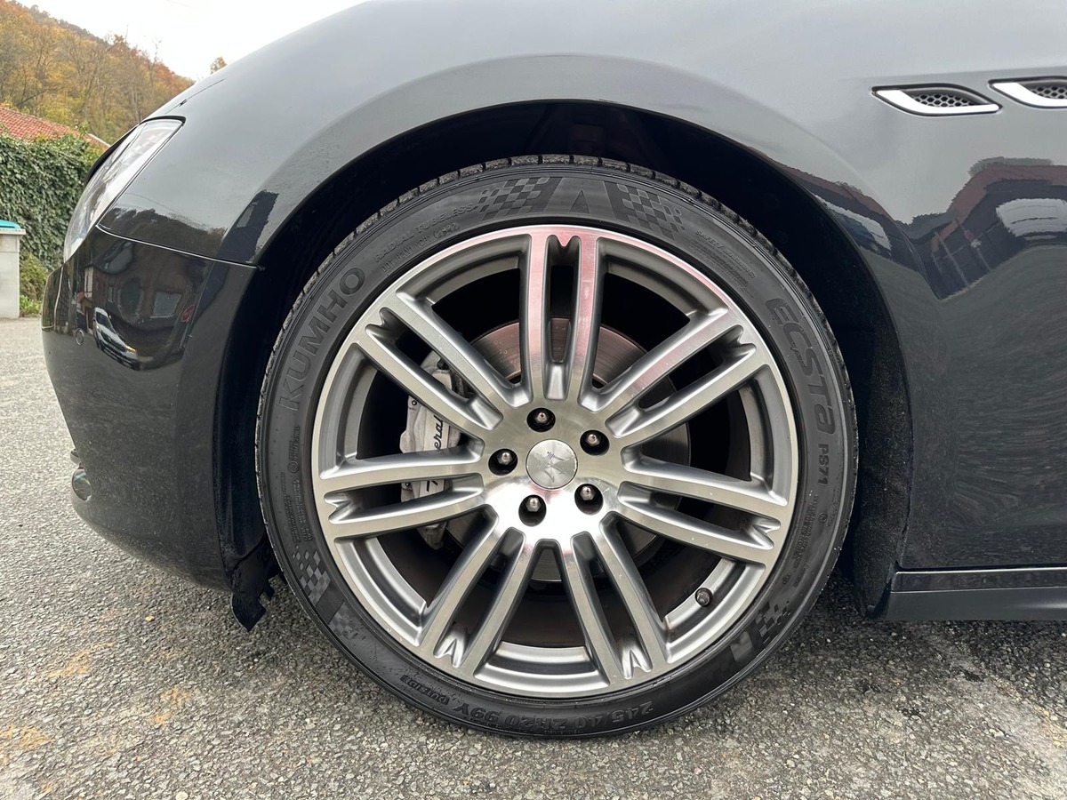 Maserati Ghibli 3.0 V6 diesel 275CV