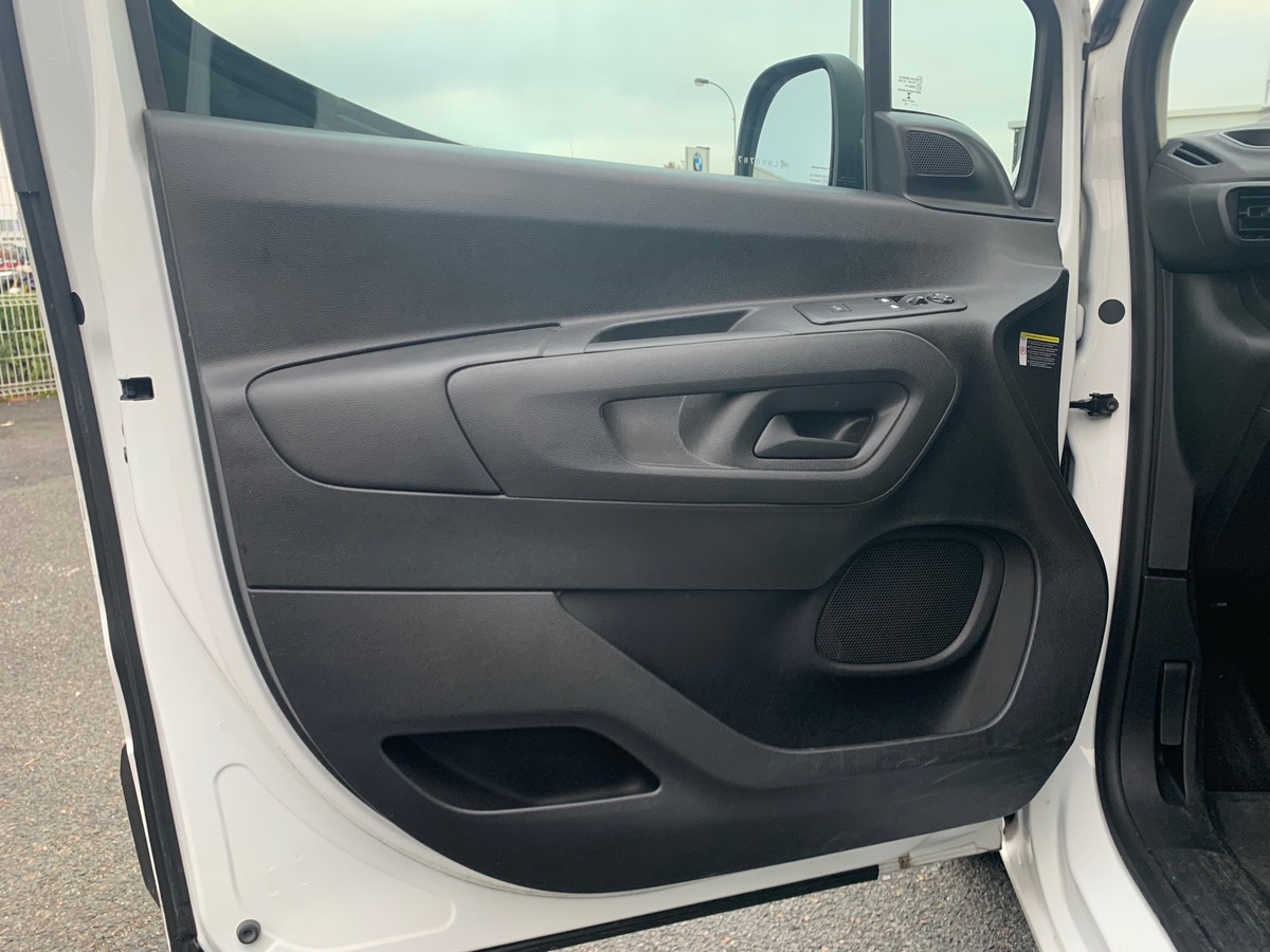 Peugeot Partner 102 ch | TVA Récupérable | GPS | Caméra de recul | Régulateur de vitesse
