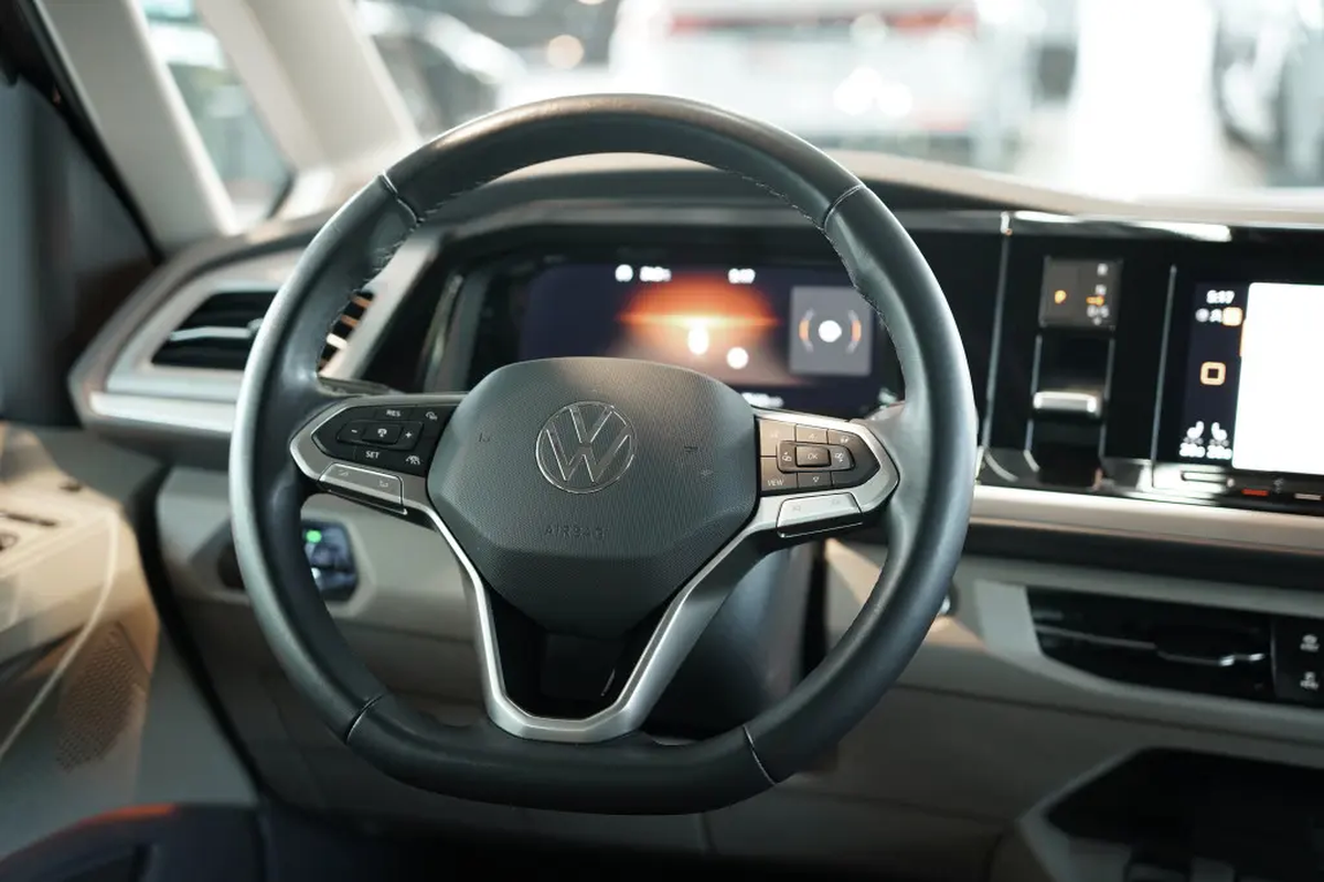 Volkswagen Multivan VII T7 2.0 TDI 150ch Style Long DSG7/7places/VO Allemand/Malus 8000e