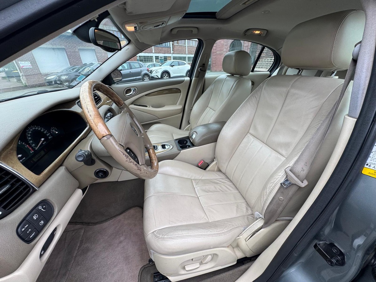 Jaguar S-Type 4.2 V8 Executive 298cv -Boite automatique