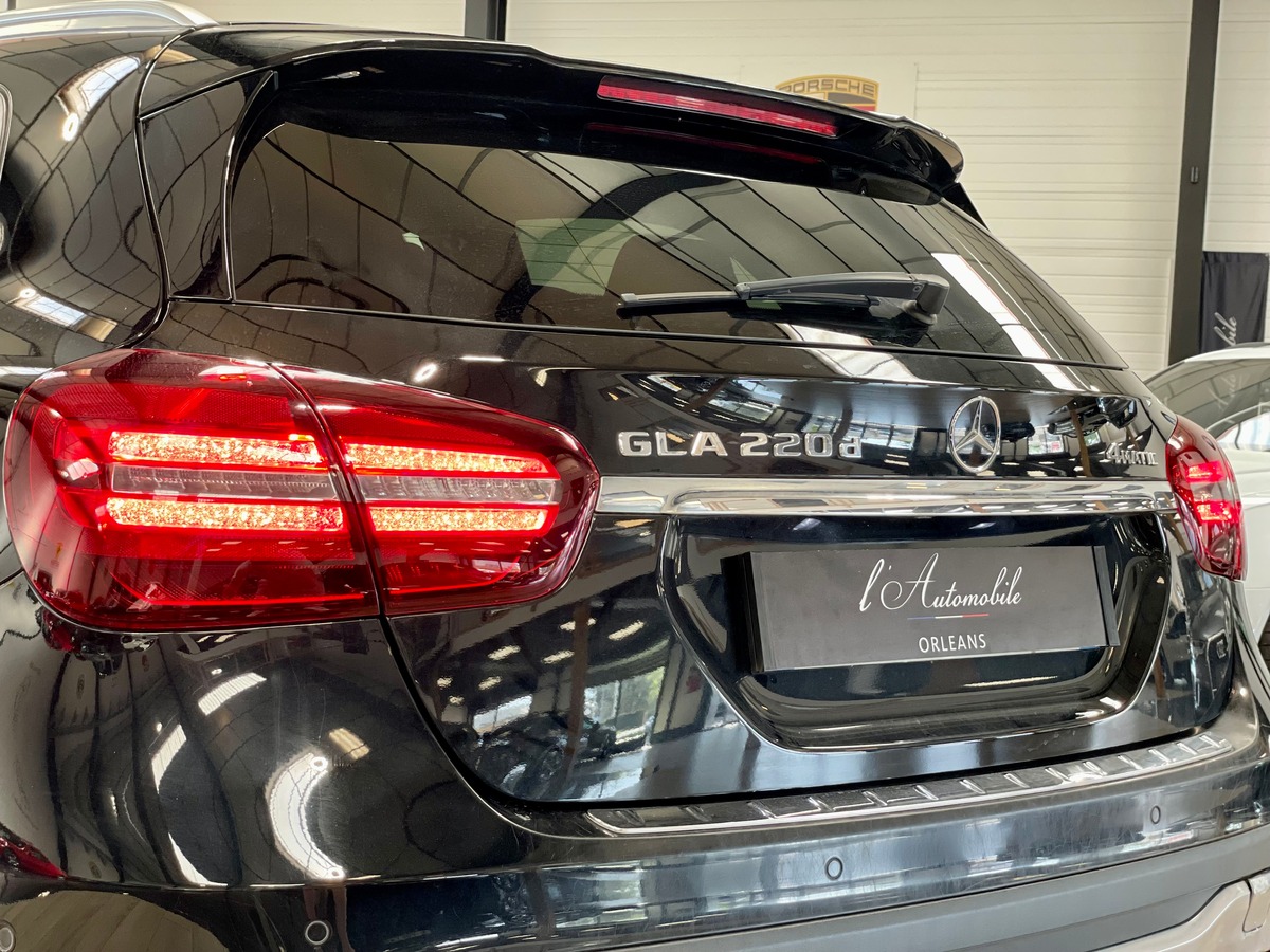 Mercedes-Benz GLA* 220d Sensation 4Matic 7G-DCT c