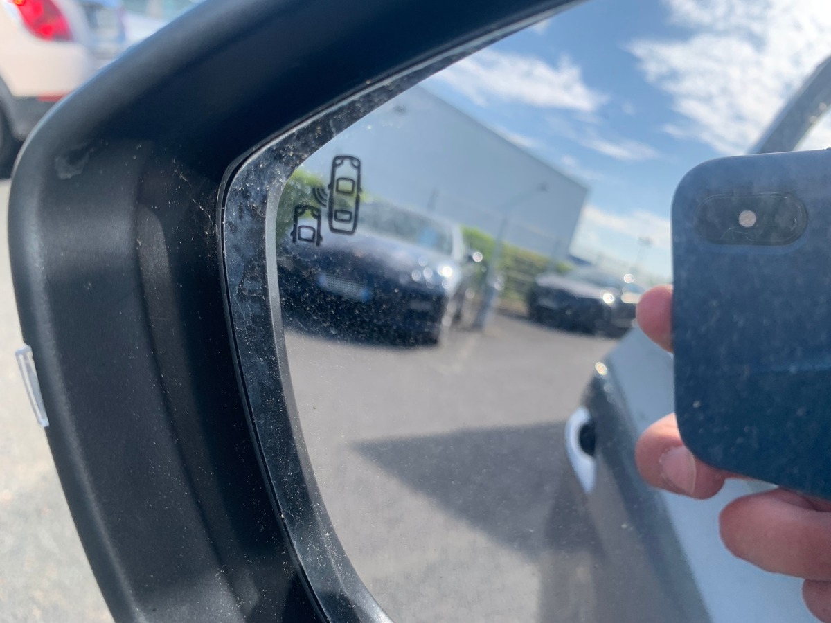 Peugeot 308 130 ch | GT Line | Toit panoramique | Apple car play | Avertisseur angles morts | Radars