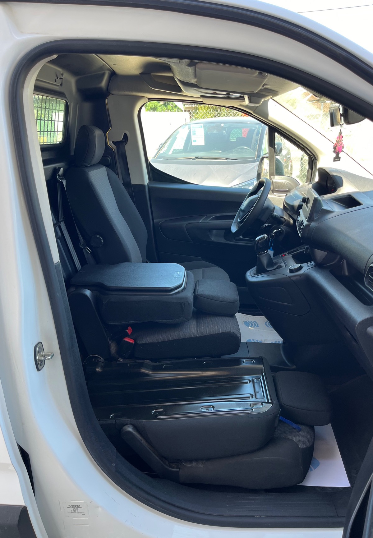 Peugeot Partner 1.5 HDI 76 CV / 1ERE MAIN / TVA RECUPERABLE