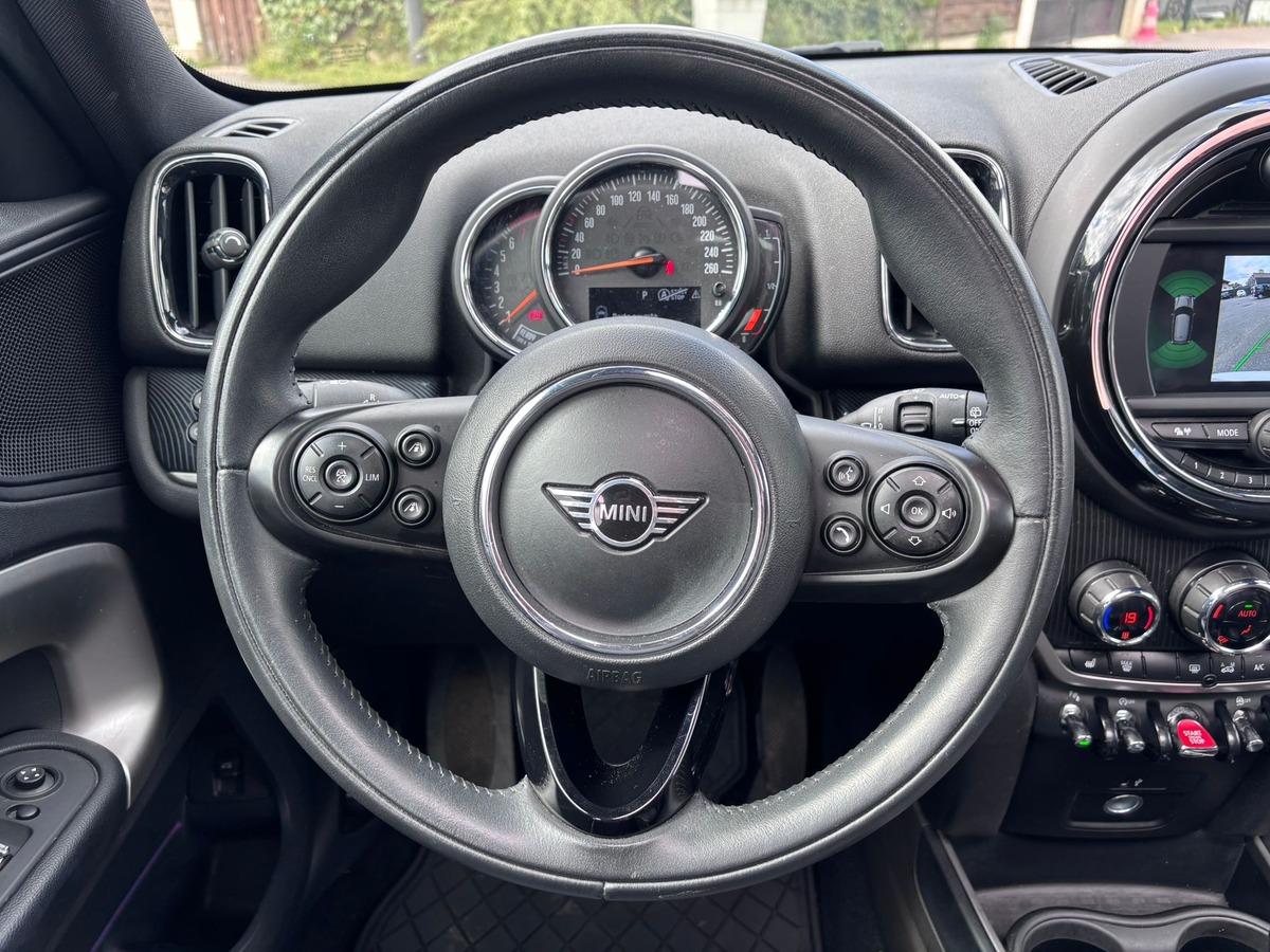 Mini Countryman Cooper 136ch Longstone BVA7 - Entretien MINI