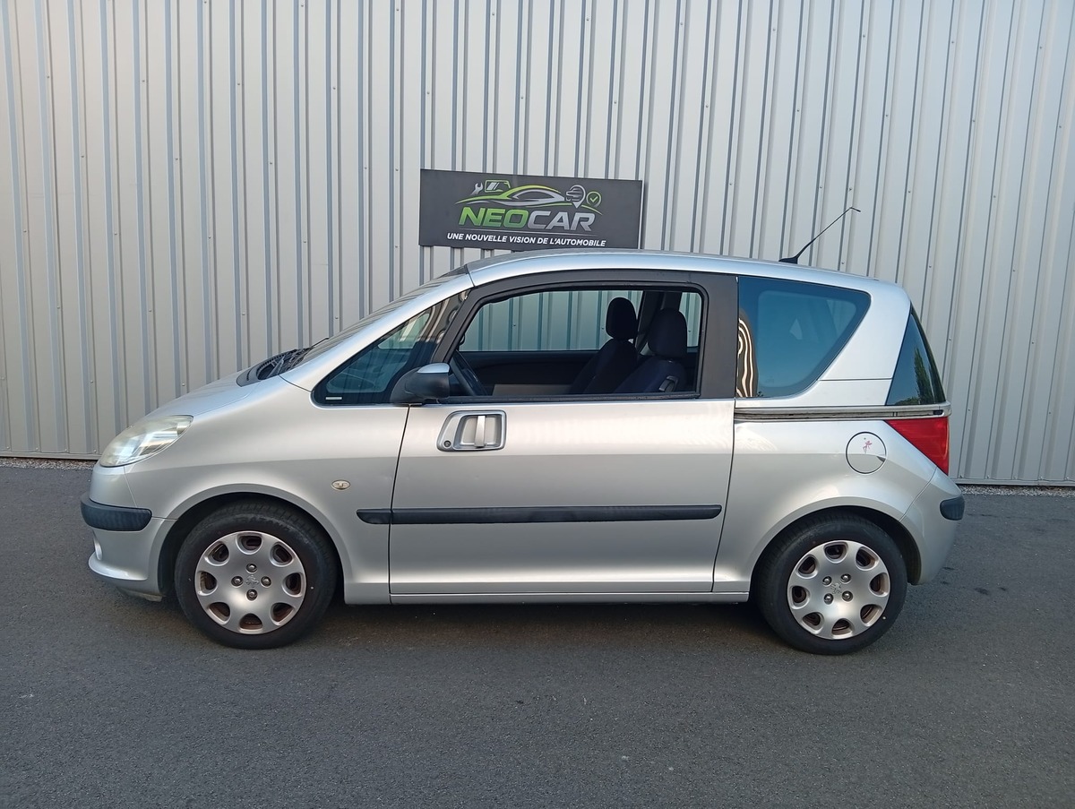 Peugeot 1007 1.4 16v Finition Sporty  "Révision et Distribution Neuves"