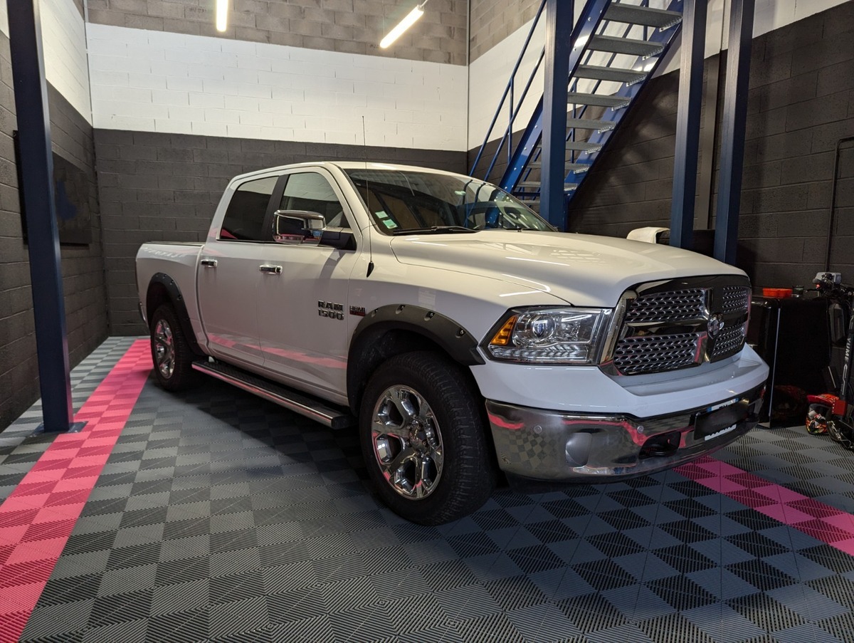 Dodge 1500 RAM Ram 1500 Laramie PAS DE MALUS