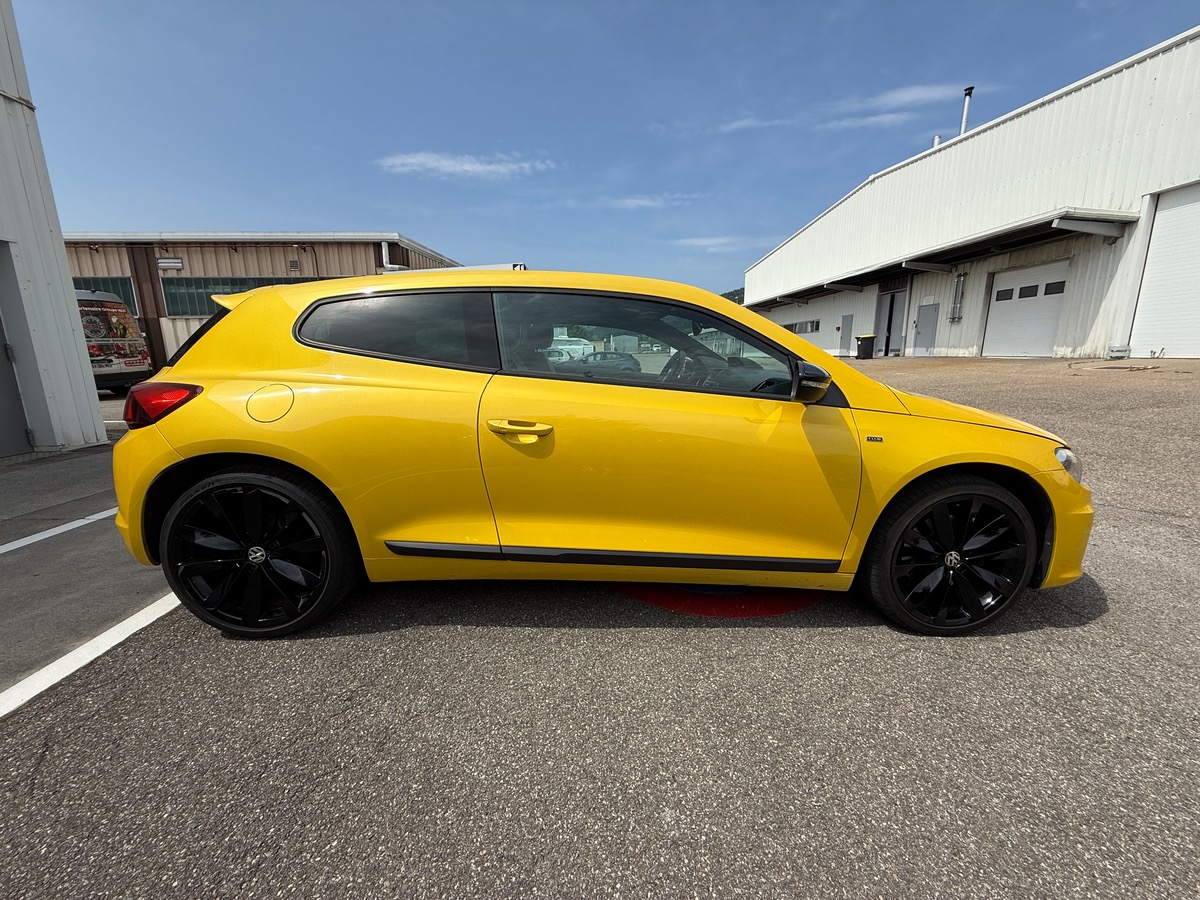Volkswagen Scirocco II Phase 2 2.0 TDI 184 Bluemotion Technology, Edition CLUB, Suivi Complet.
