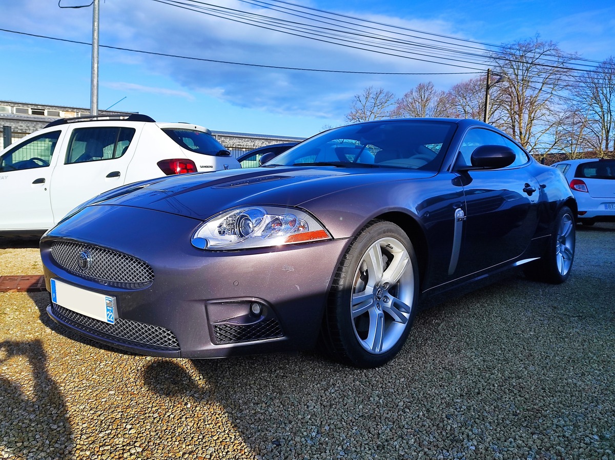 Jaguar XK R 4.2 v8 416cv BVA - 1ère Main - Suivi complet Jaguar