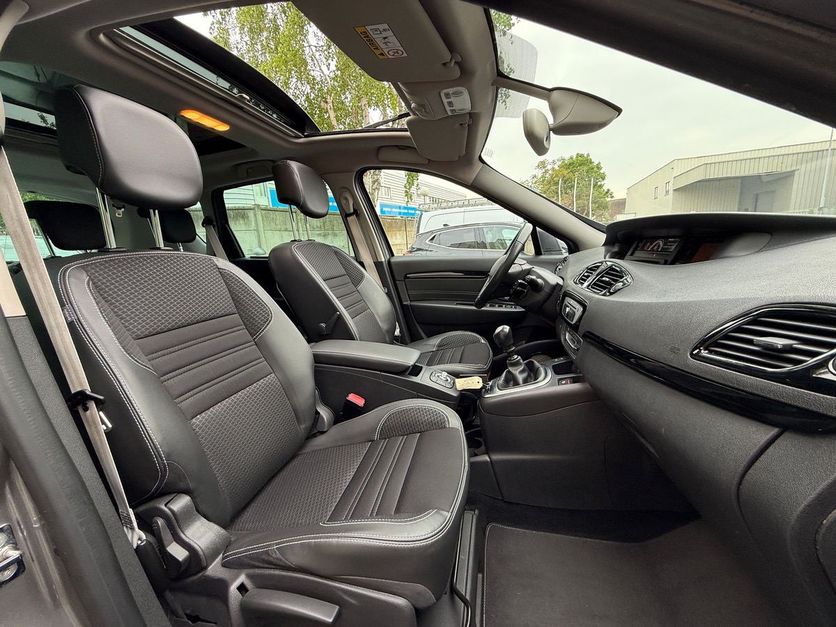 RENAULT Scenic 1.6 DCI 130 CV édition BOSE 1er main 4XCB