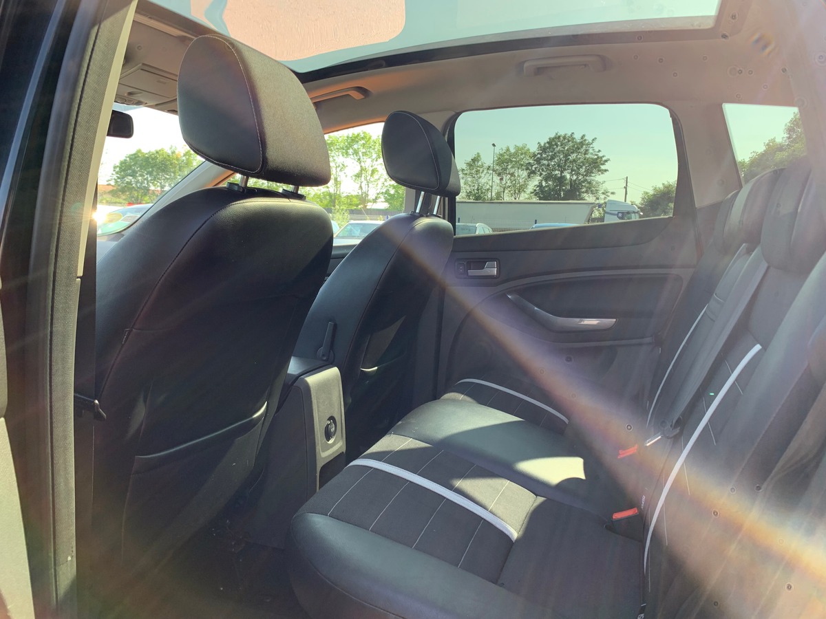 Ford Kuga II 2.0 TDCi 16V 4x4 Powershift 140cv BVA