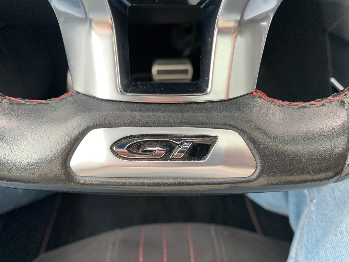 Peugeot 308 180 chevaux | GT | Toit panoramique | Caméra de recul | Régulateur de vitesse | GPS