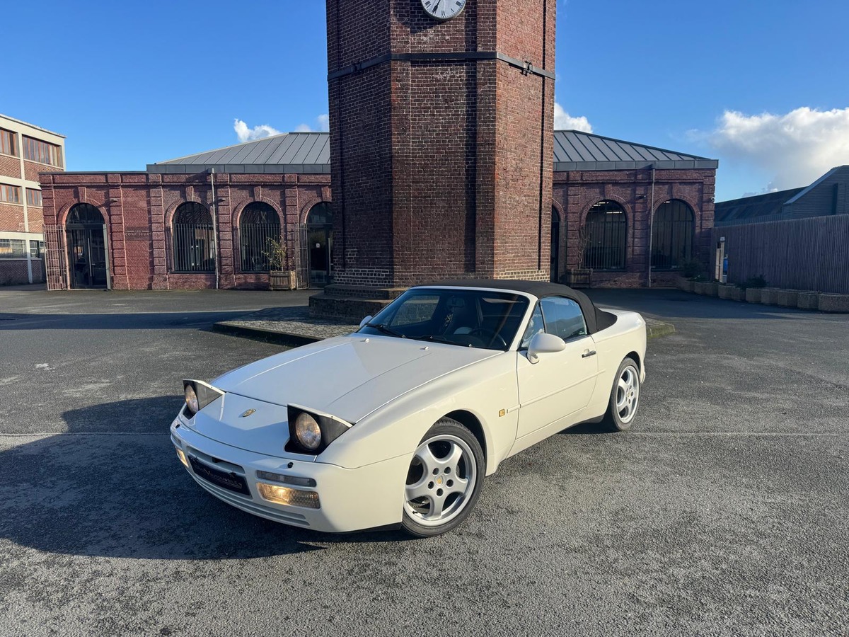 Porsche 944 TURBO CABRIOLET 2.5 250
