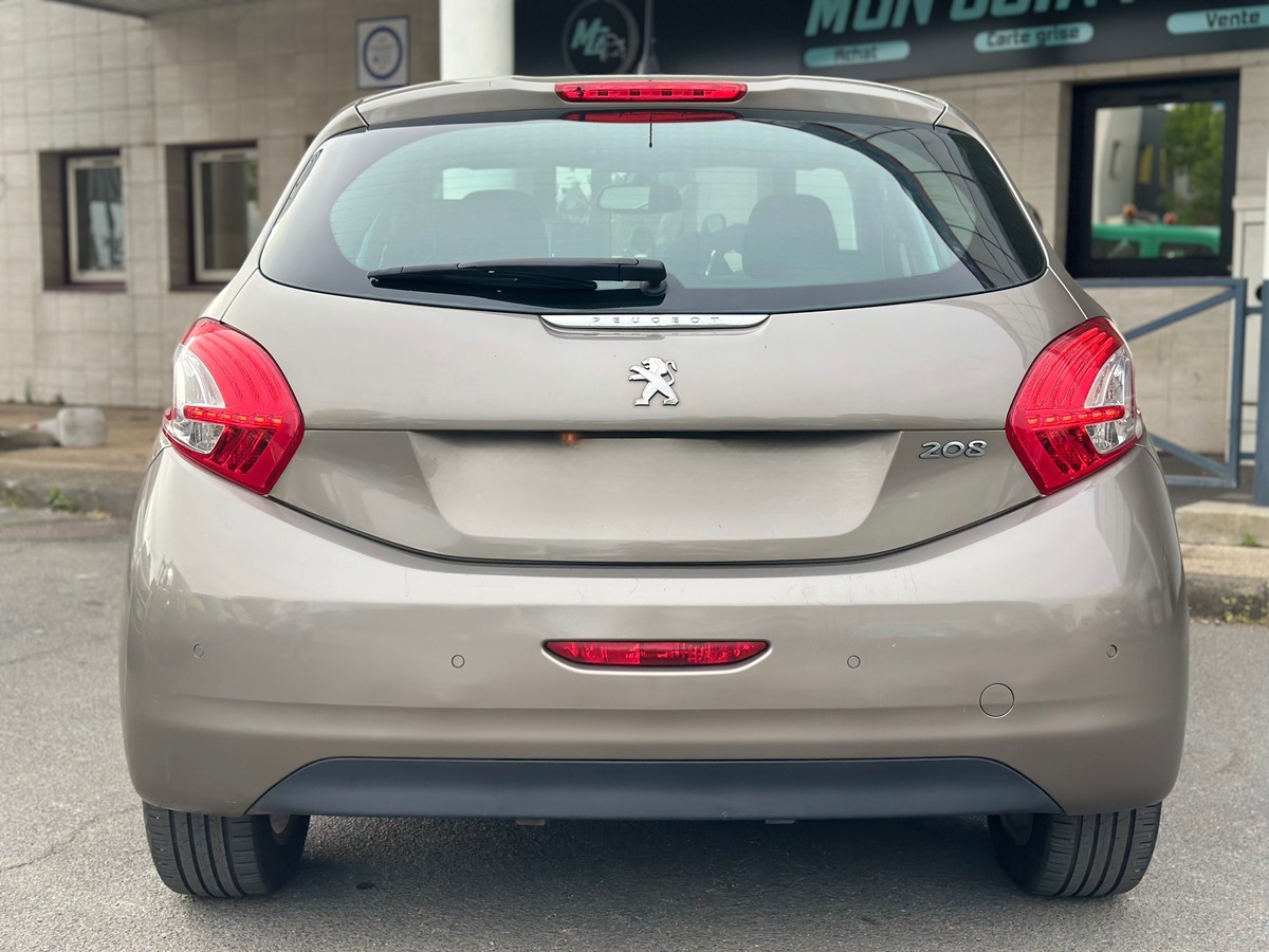 Peugeot 208 Allure 5 Portes 1.2 VTi 82 cv Distribution OK