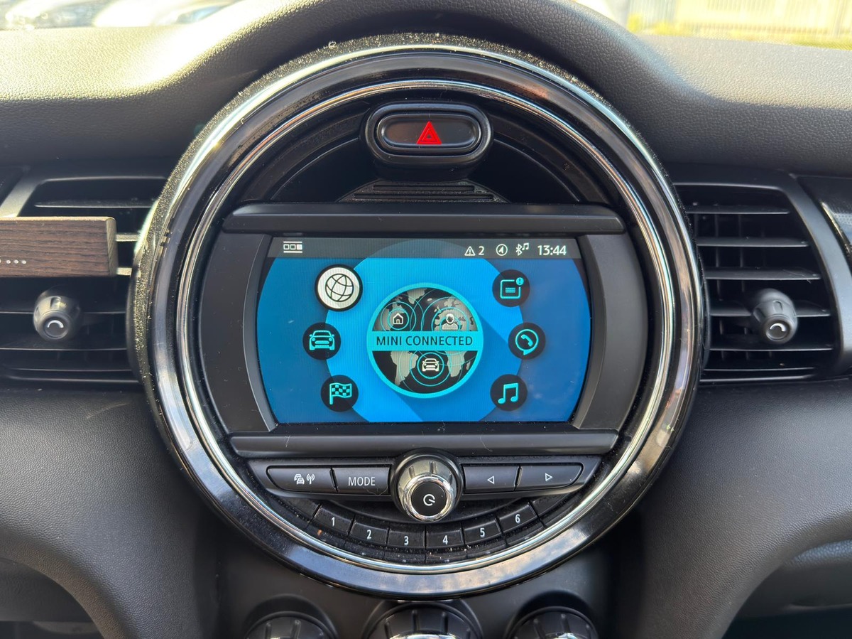 Mini Mini Cooper 136ch Heddon Street BVA
