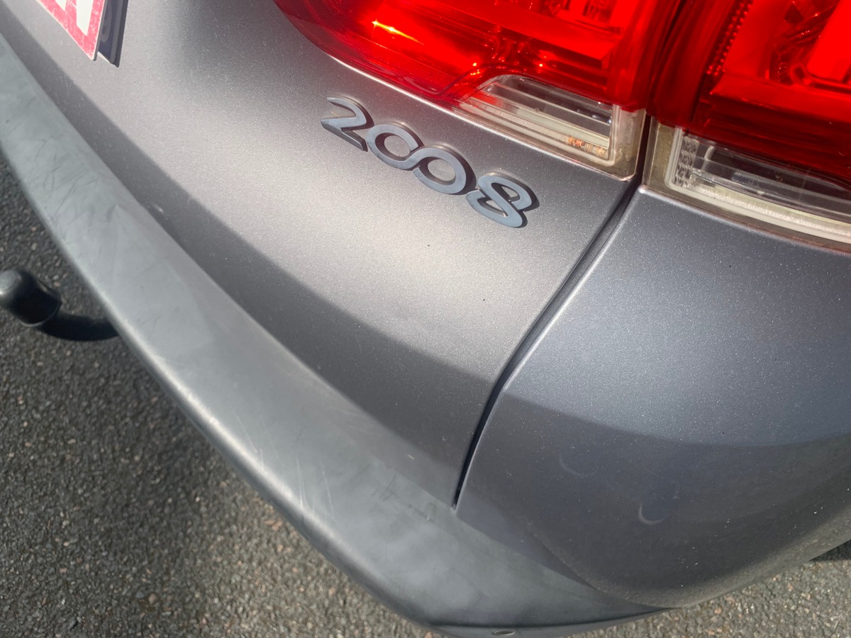 Peugeot 2008 100 ch | Style | Régulateur de vitesse | GPS | Bluetooth | Radar arriére | Barres toit