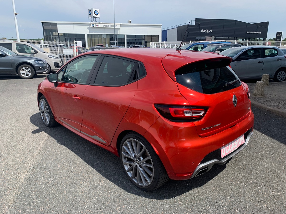 RENAULT Clio IV 200 ch | RS | Caméra recul | Régulateur vitesse | GPS | Bluetooth | Palettes volant
