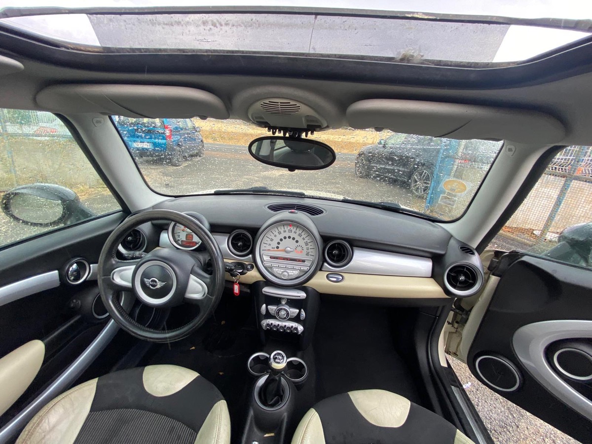 Mini Mini 1.6 d 110cv toit ouvrant électrique 217000km