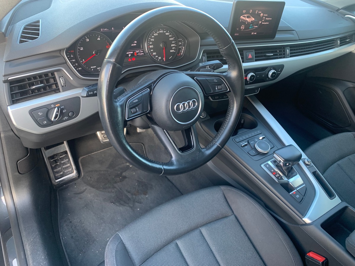 Audi A5 Sportback 190 ch | 2.0 40 | Business line | Régulateur vitesse | Radars avant arriére | GPS