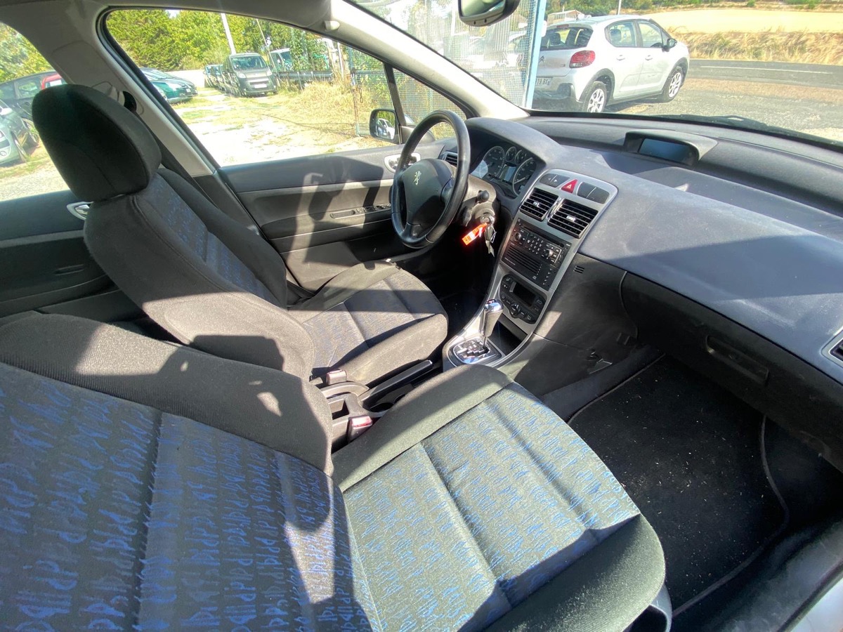Peugeot 307 1.6i 110cv XT PREMIUM BVA 1ère main 176010km