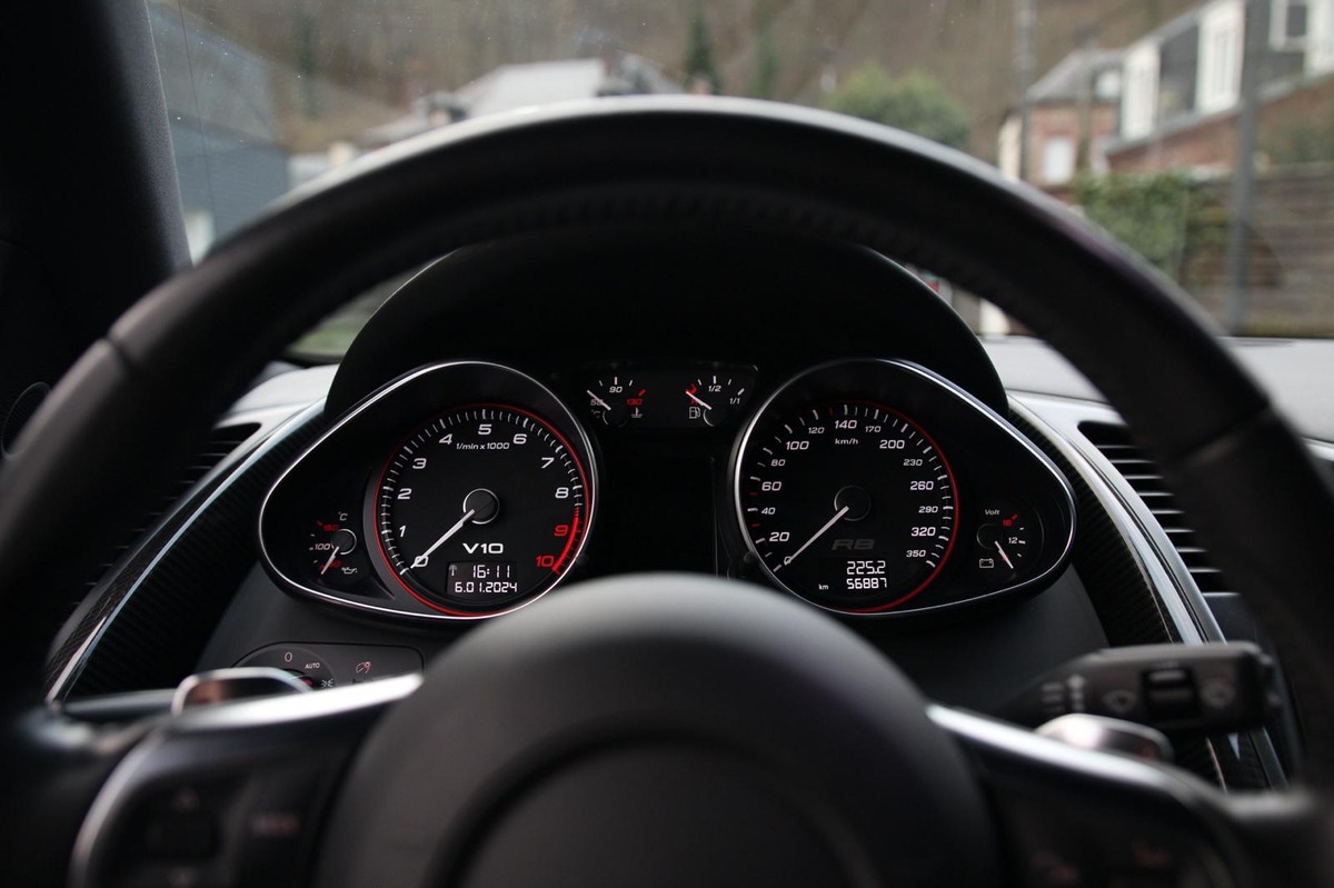 Audi R8 V10 5.2 FSi Quattro R-Tronic 525 cv Pack Carbone