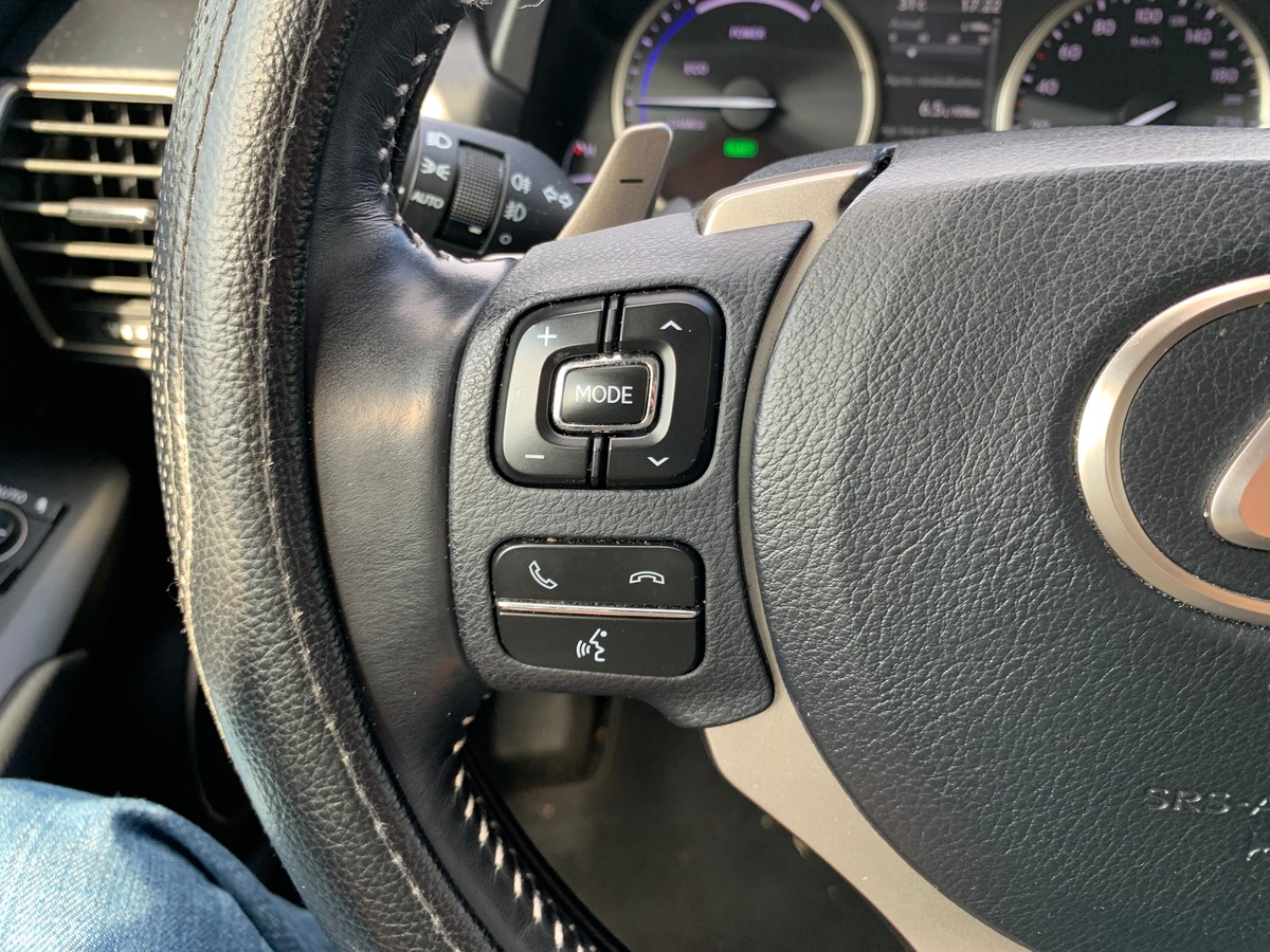 Lexus NX 300h 155 chevaux | Luxe | AWD | Caméra recul | Régulateur vitesse | GPS | Siéges chauffants