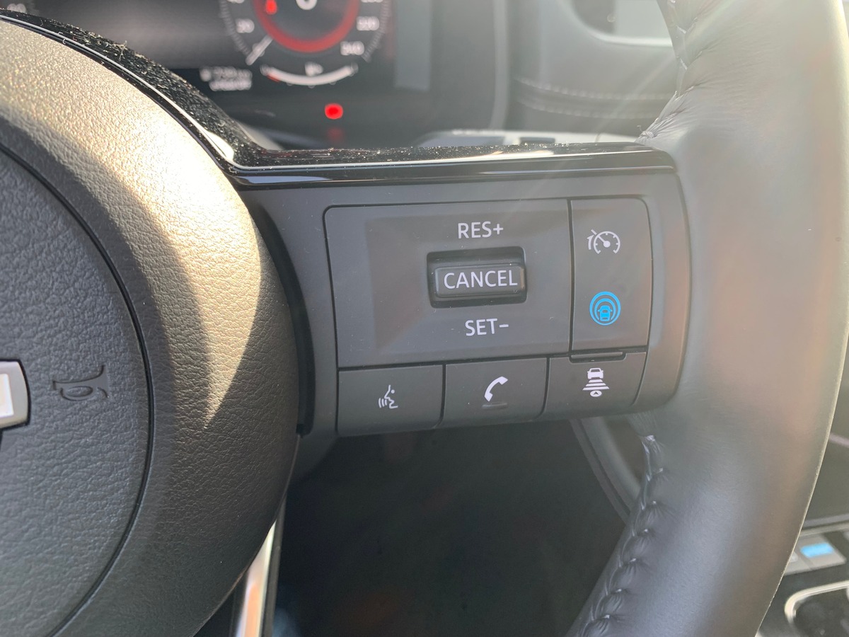 Nissan X-trail 204 | Tekna | Toit ouvrant panoramique | Caméra recul | Siéges chauffants | Attelage