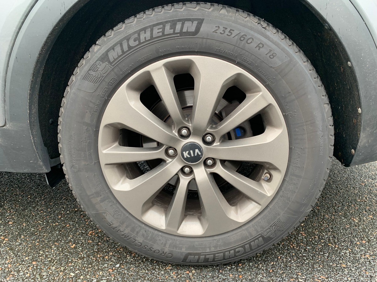 Kia Sorento 200 ch | Premium | 7 Places | AWD | Toit ouvrant panoramique | GPS | Régulateur vitesse