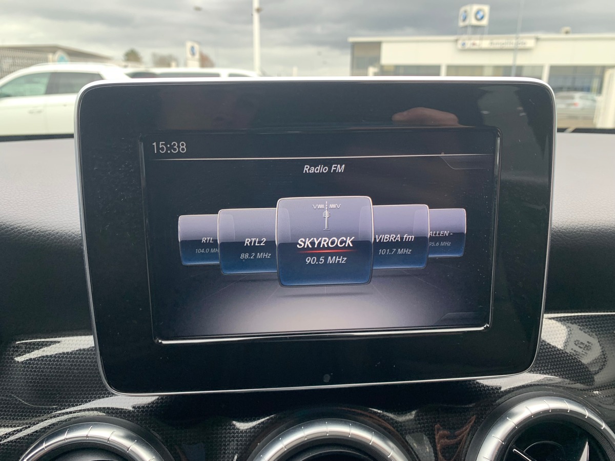 Mercedes-Benz CLA Shooting Brake 136 ch | Business Edition | Caméra de recul | Coffre électrique